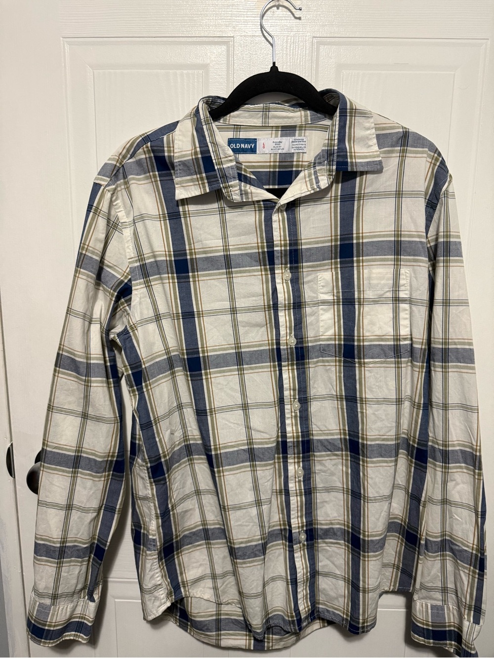 Old Navy Men's Navy and Cream Plaid Button-Down Shirt